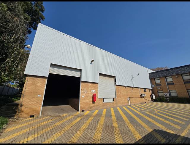 400M² WAREHOUSE TO LET IN MEADOWDALE